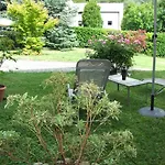 Monolocali In Casa Con Giardino Bellagio