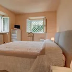 Villa Tobia Lake View Apartment By Halldis