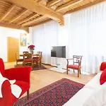 Boutique Apartment By Rent All Como