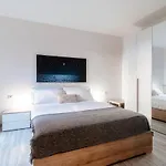 Lianora Apartment By Quokka 360 - Comfortable And Modern Flat In The Centre Of Como