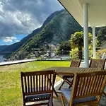 Lake View Apartment
