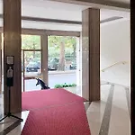 W83 Como Lake House