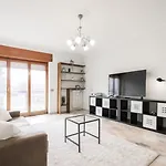 Big Deluxe Apts Italian Style Lake&Terrace