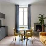 Comostay