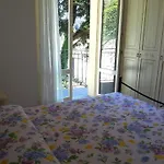 Casa Katty Zweizimmerwohnung Mit Balkon Mit Seeblick