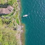The Writer\'S Nest Waterfront Villa By Rent All Como
