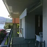 Lakeviewcabin - Apartment With Lake View