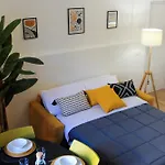 Comostay