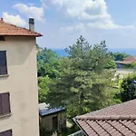 Affascinante Mansarda Nel Cuore Di Brunate
