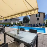 Lakeside Holiday Resort