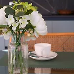 Matthew\'S House Como