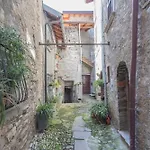 Pretty Studio In Old Town By Rent All Como