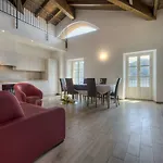 Britannia Luxury Apartments Suite