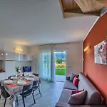 Rainbow Holiday Apartments Lake Como