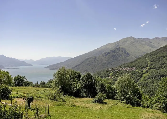 Green Valley At Lake Como