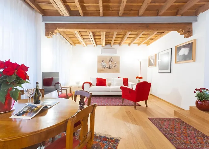 Boutique Apartment By Rent All Como