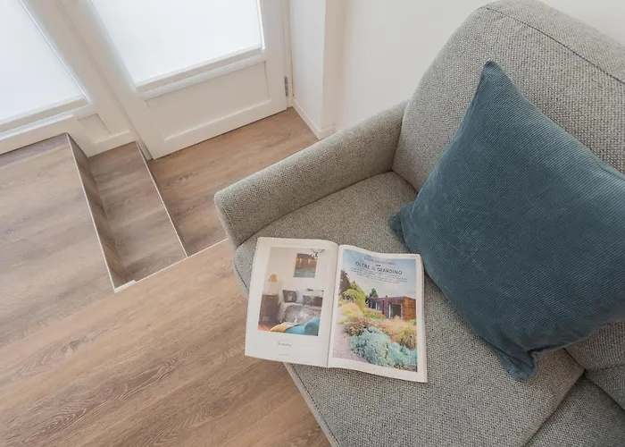 A Step From The Dome Apartment By Rent All Como