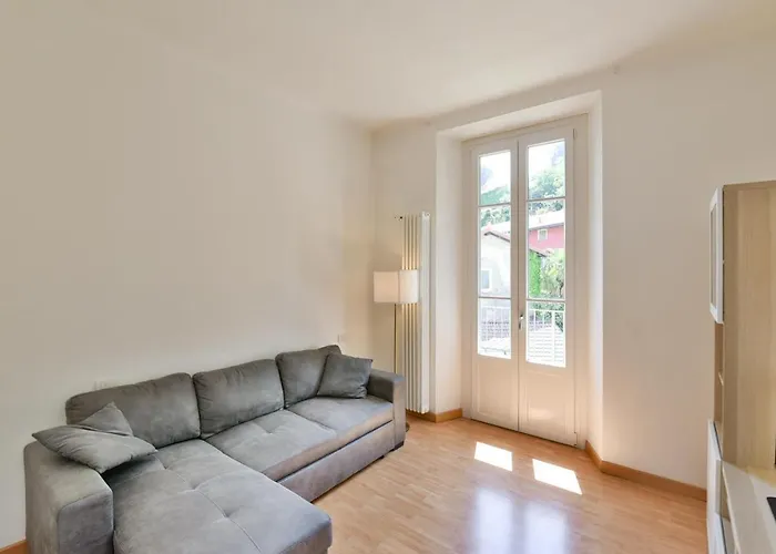 Volta Central Apartment By Quokka 360 - Minimal Flat In Cernobbio