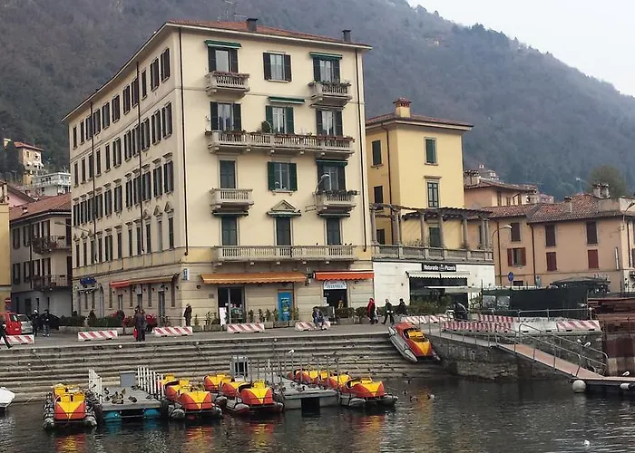 Al Porticciolo Di Sant\'Agostino