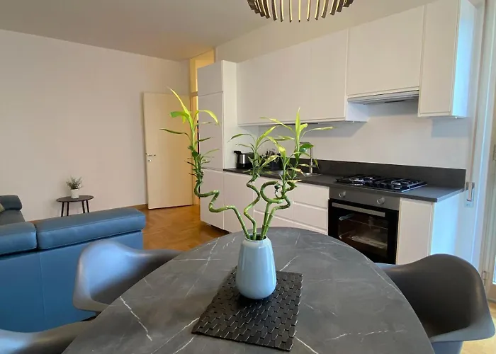 The Little Duck - Modern Apartment With Balcony