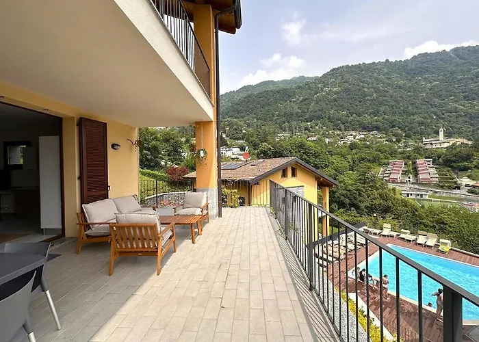 Like Heaven Argegno Pool & Lake View
