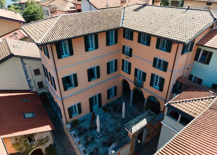 Palazzo Del Vicere