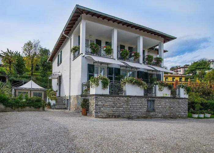 Miralago B&B And Apartments