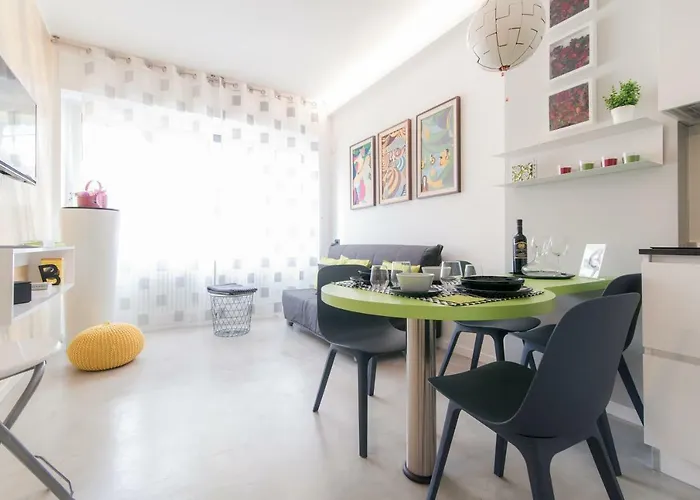 Ng Como Lake Apartments