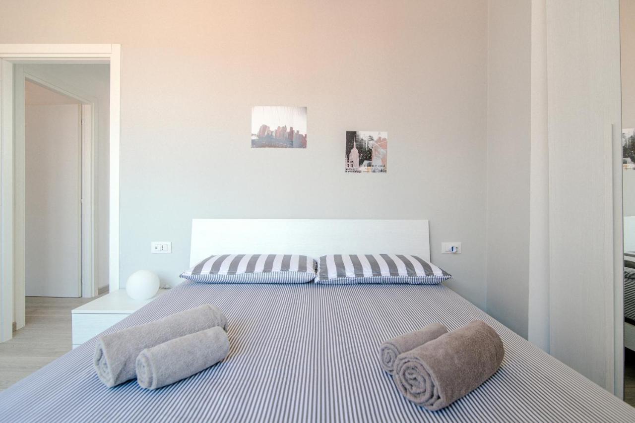 Bright - The House Of Travelers Apartment Como
