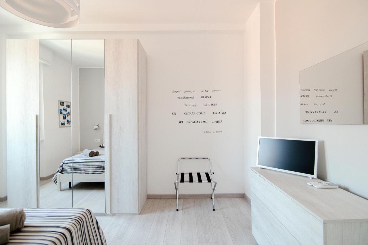 Bright - The House Of Travelers Apartment Como