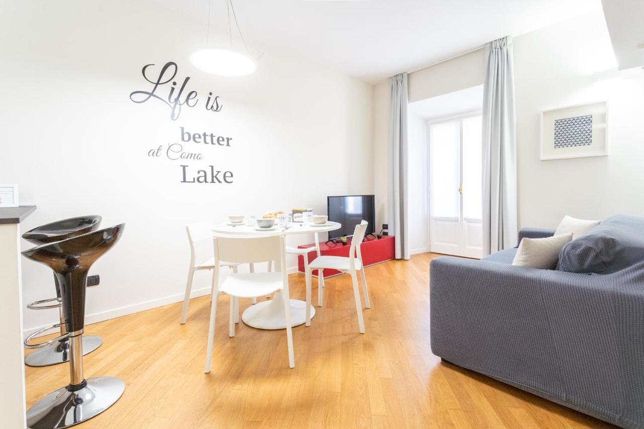 White Flat In Center By Rent Apartment *