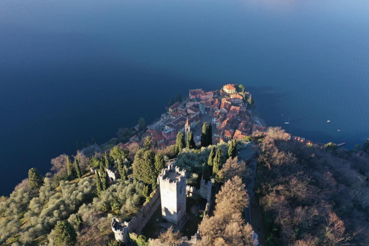 A Private And Parking Oliveto Lario