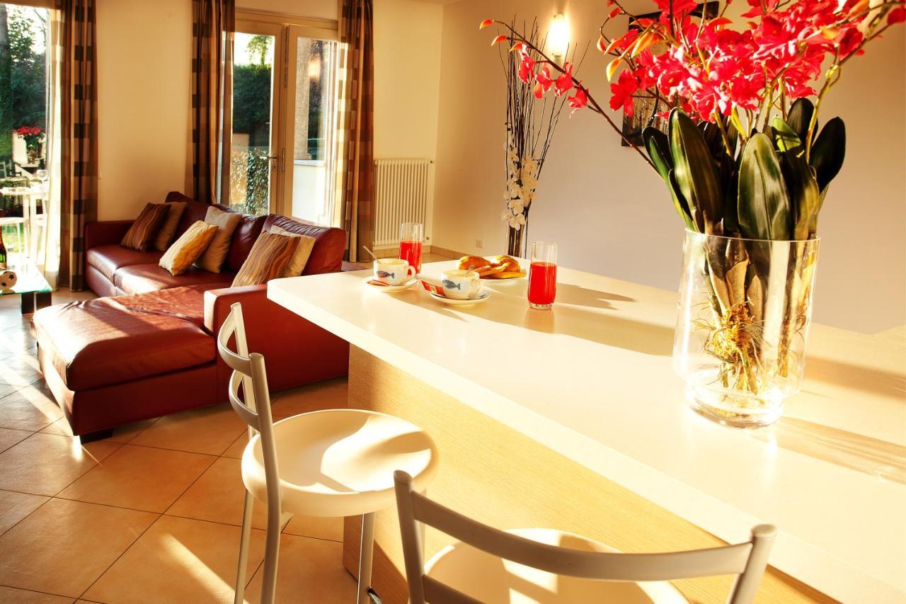 Residence-11 To Choose From In An Exclusive By Italian *