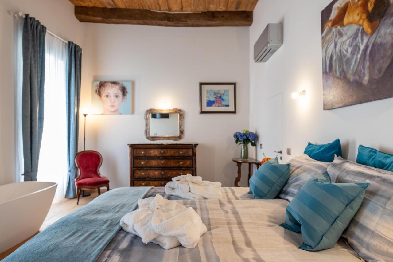 Boutique By Rent Apartment Como