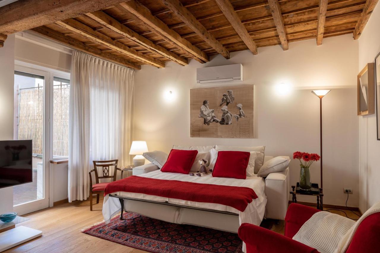 Boutique By Rent *