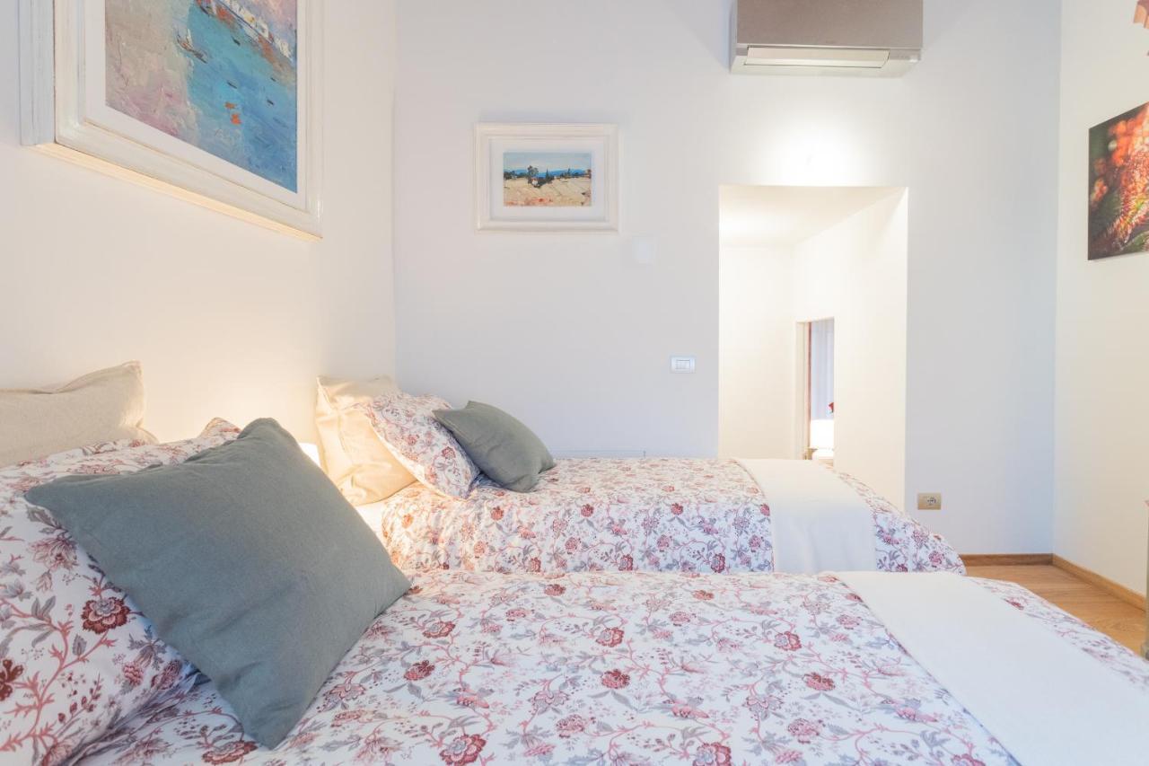 Boutique By Rent Apartment Como