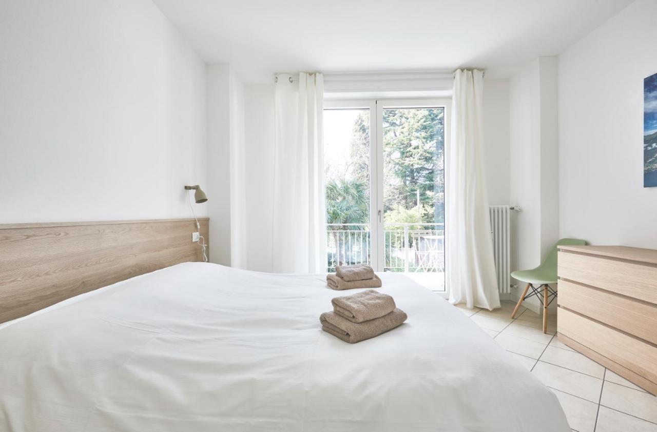 1 Apartment *