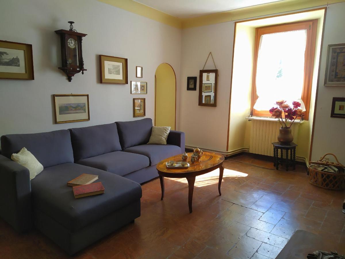 Casa D'epoca Fronte A Di *