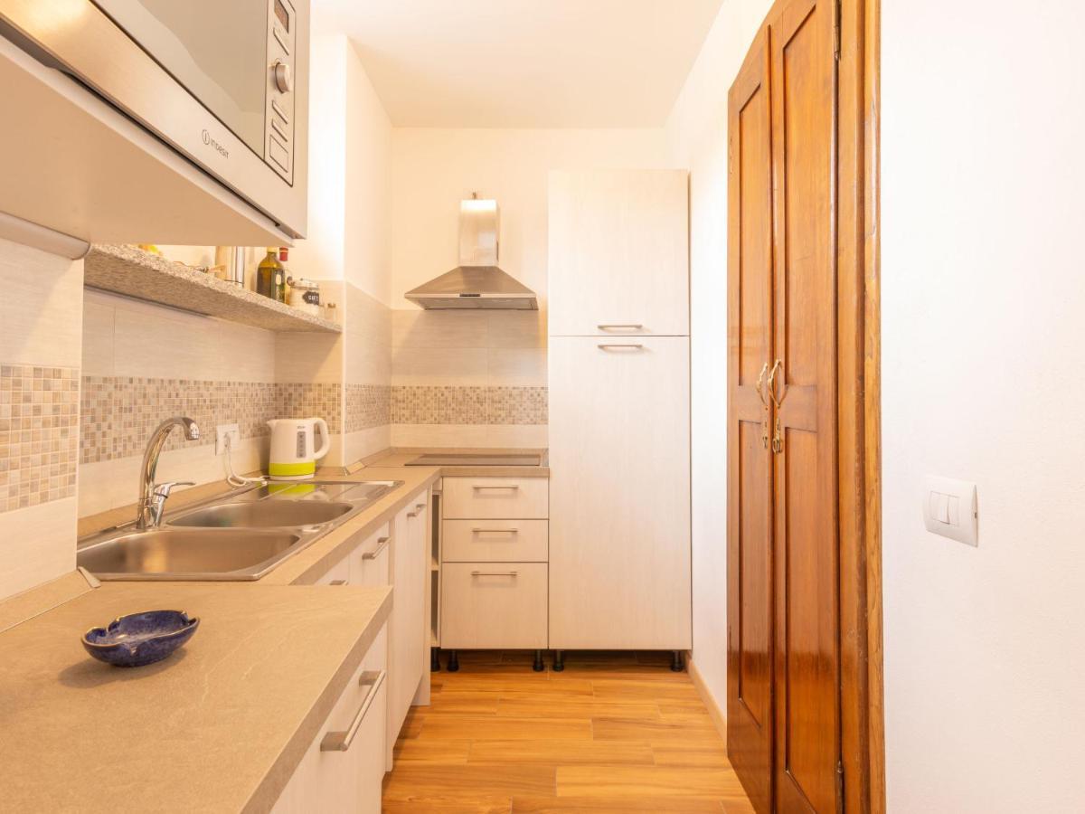 Glicine By Interhome Apartment