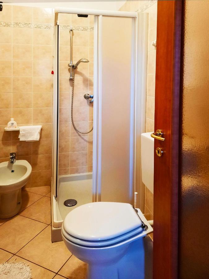 Robertalagocomo Apartment *