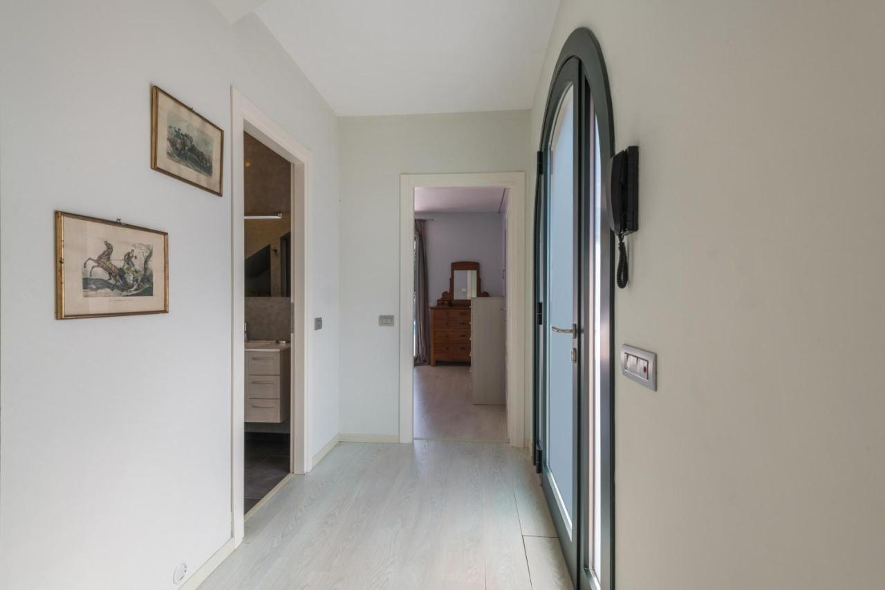 Villa Privata Con Piscina Colonno