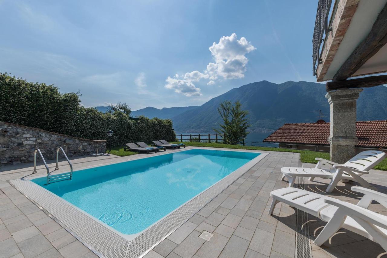 Villa Privata Con Piscina Colonno