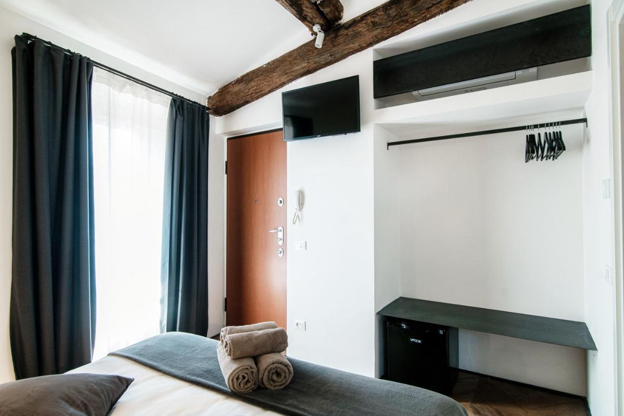 Caesar - The House Of Travelers Guest house Como