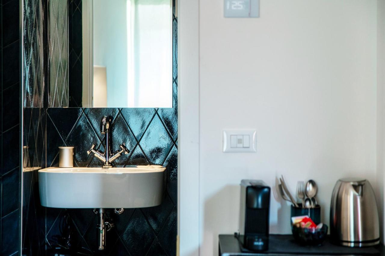Caesar - The House Of Travelers Guest house