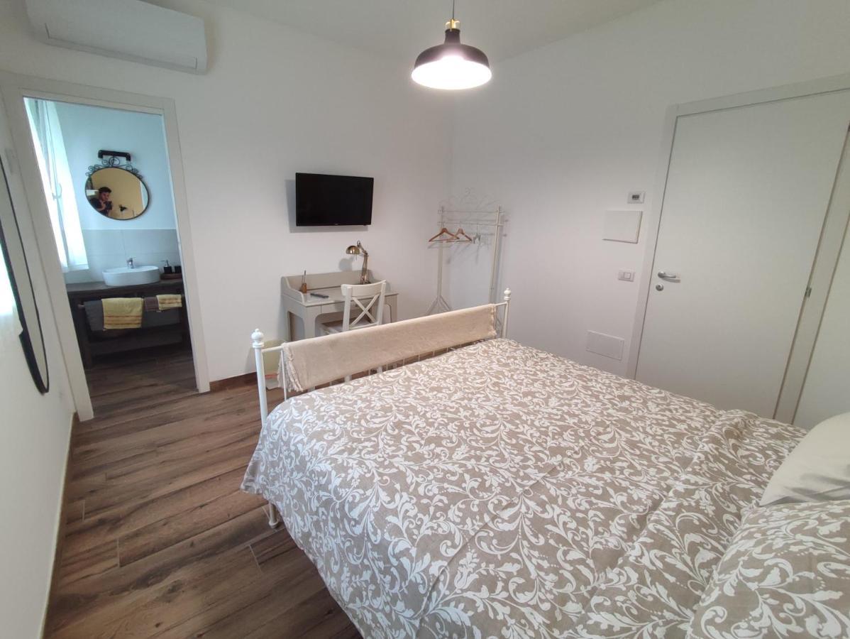 Lora Giusta Guest house Como