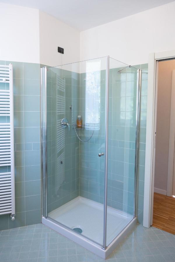 Pool Near Free Parking Apartment *