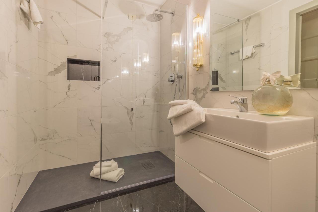 Guzzi Apartment *