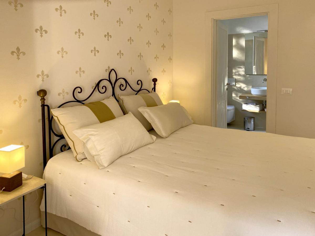Lina Bed & Breakfast 4*
