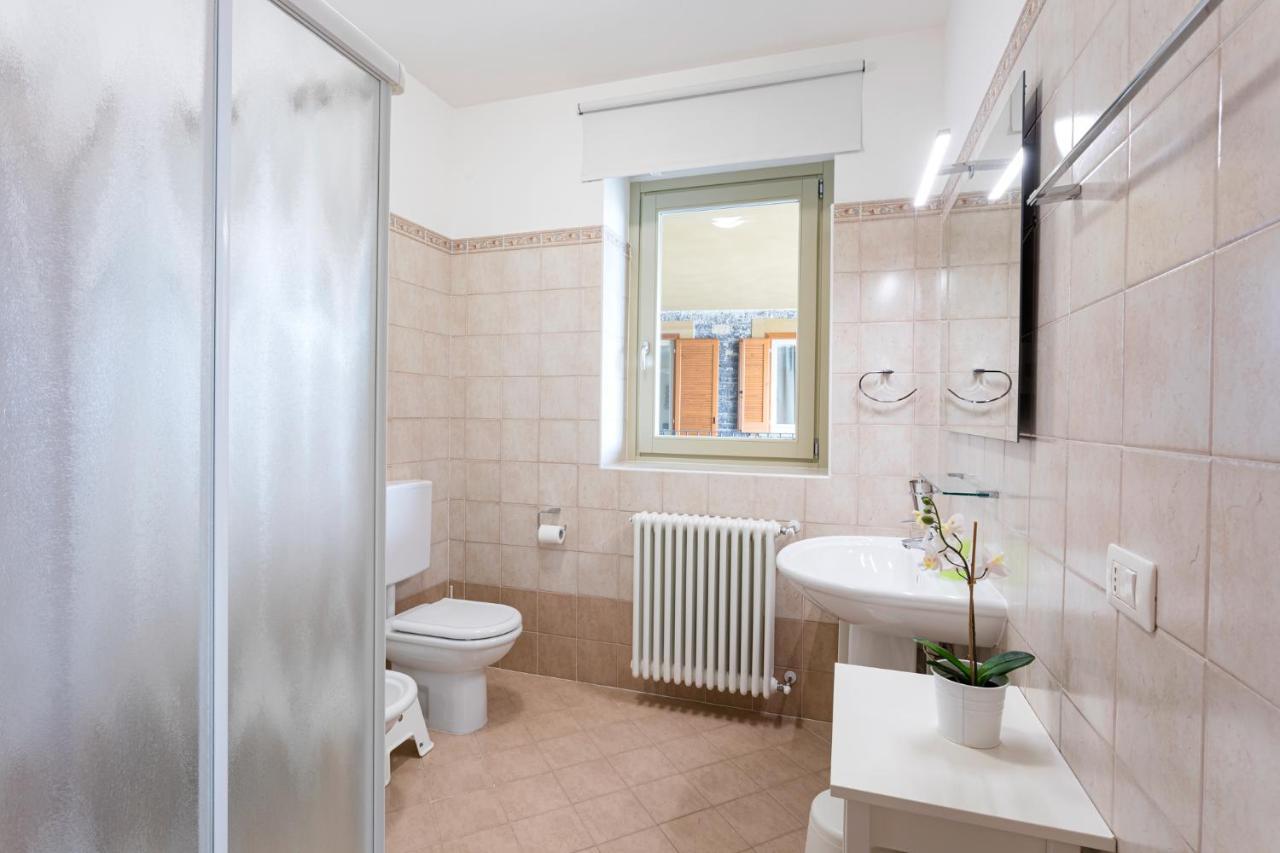 Apartment Il Patio Varenna Pool Sleeps 6 Perledo