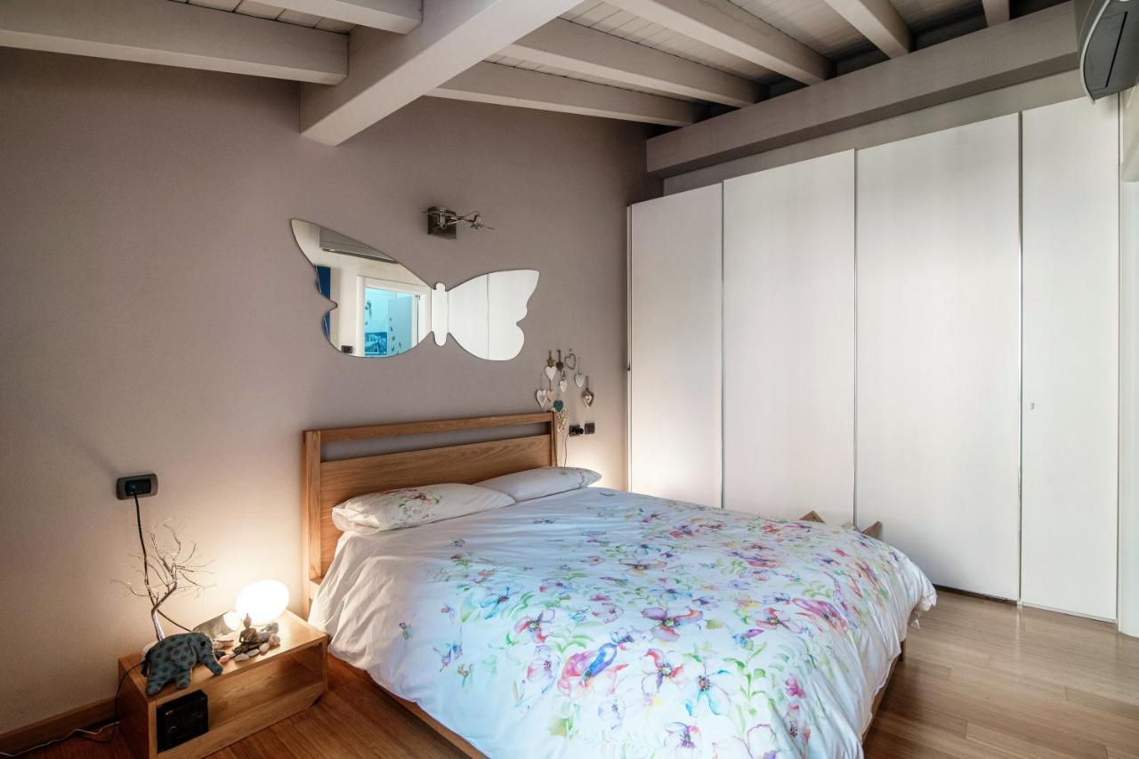 Joivy Isotta's House With 2 Cosy Balconies Apartment Como
